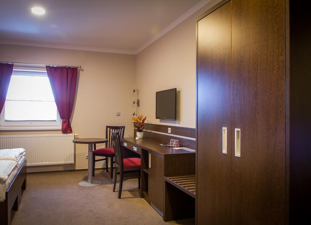 Penzion Na Netrebe Pardubice Room photo
