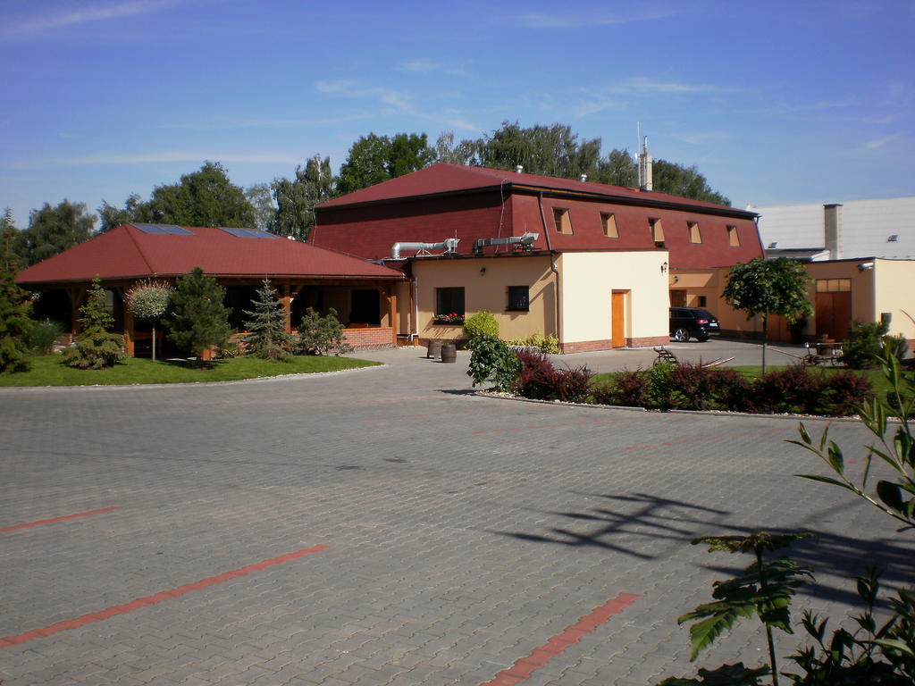 Penzion Na Netrebe Pardubice Exterior photo