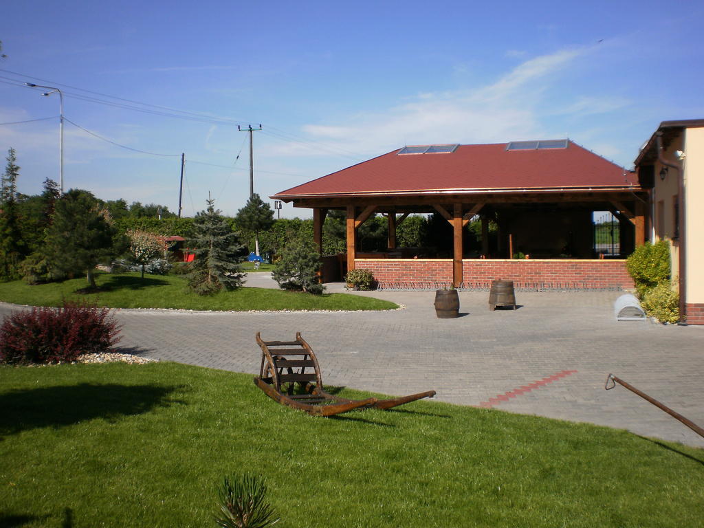 Penzion Na Netrebe Pardubice Exterior photo