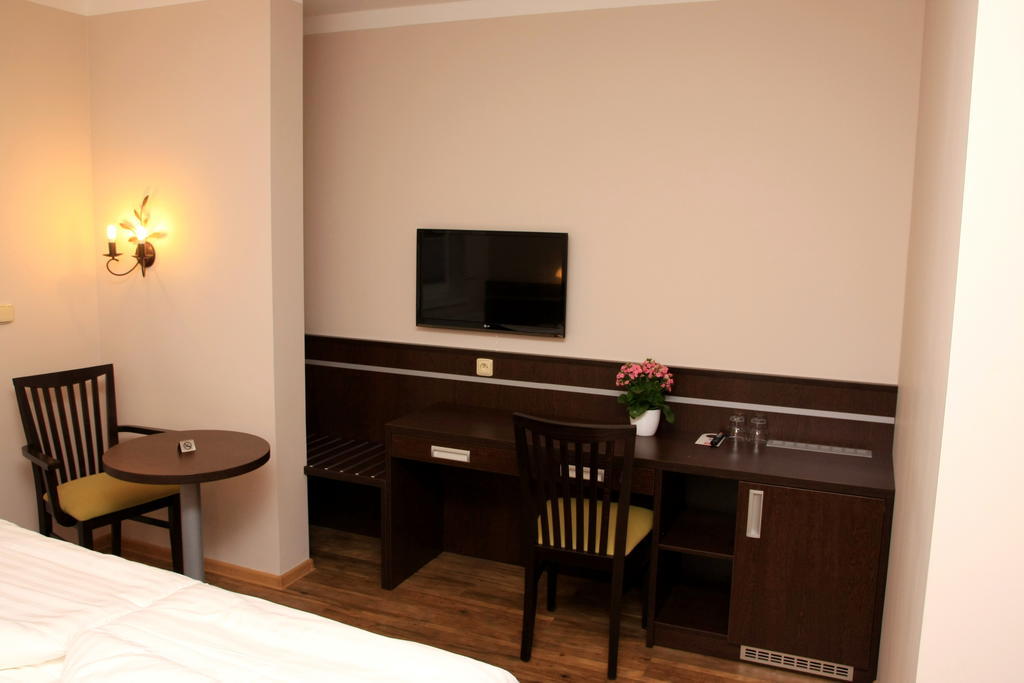 Penzion Na Netrebe Pardubice Exterior photo